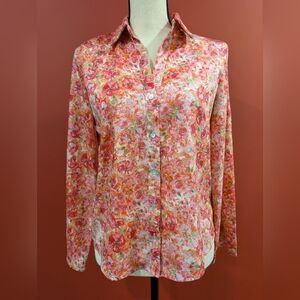 🌹NWOT🌹Floral Button-Up Women's Top